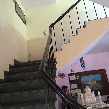 Hotel Viren Plaza Agra  Εξωτερικό φωτογραφία